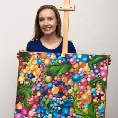 Ekaterina Nikidis artist with the painting